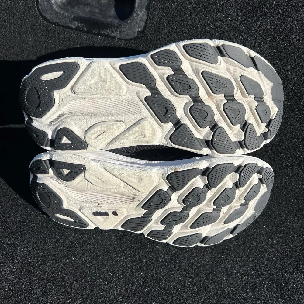 Hoka One One Women's Clifton 9 1127896 BWHT Black Running Shoes Size 8.5 B